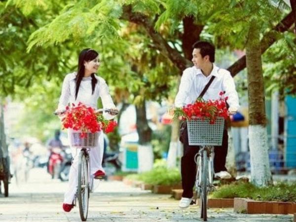 Nằm mơ thấy bạn học cũ đánh con gì may mắn phát tài