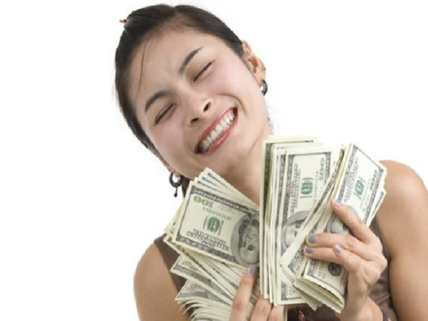 Nhặt được tiền có điềm báo gì? tốt hay xấu?