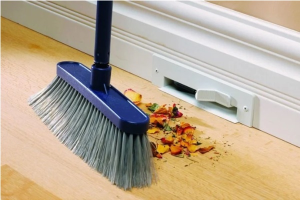 Phân tích điềm báo từ việc nhìn thấy quét nhà mỗi ngày