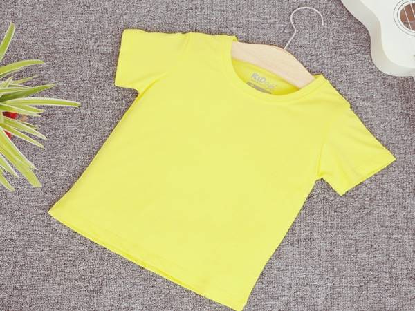 Thấy áo màu vàng hay xuất hiện con số may mắn nào
