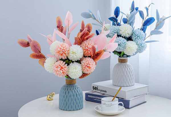 Giải mã giấc chiêm bao thấy người lạ tặng hoa giả cho mình