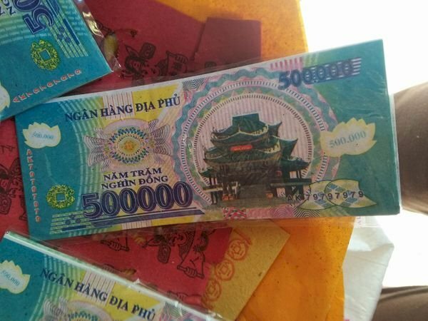 Mơ thấy tiền âm phủ có thật sự cảnh báo nguy hiểm?