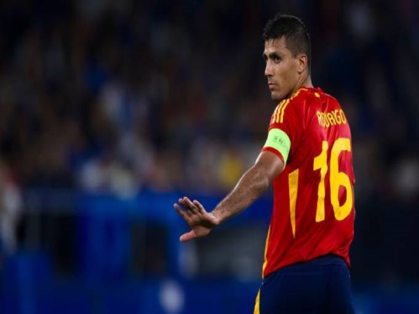 Số áo Rodri Tây Ban Nha biểu tượng mới của Selección
