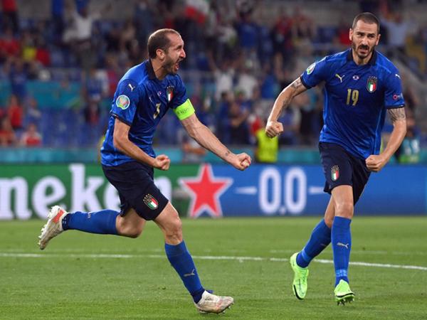 Tiêu chí đánh giá cầu thủ Ý đẹp trai