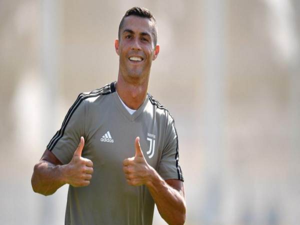 Bóng đá QT: Ronaldo đánh bại Juventus trong cuộc chiến dai dẳng