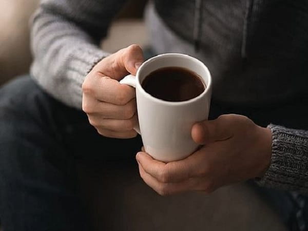 Giải mã chi tiết các giấc mơ thấy uống cà phê báo điều gì