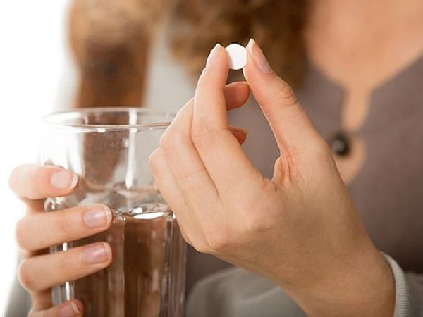 Nằm mơ thấy uống thuốc là điềm gì, xui xẻo hay may mắn?