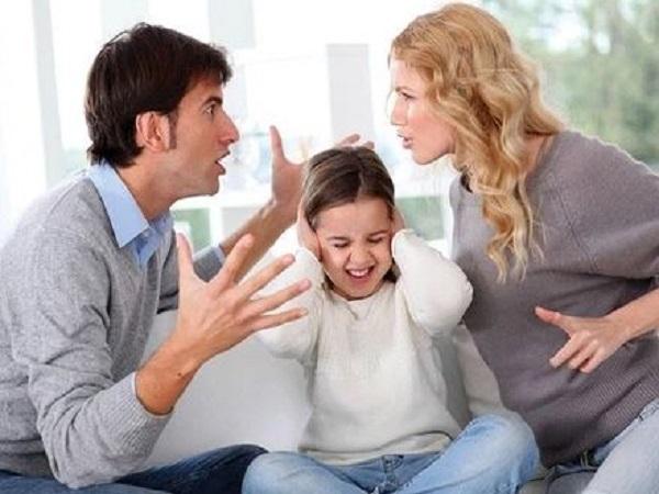 Nằm mơ thấy vợ chồng cãi nhau là tốt hay xấu?